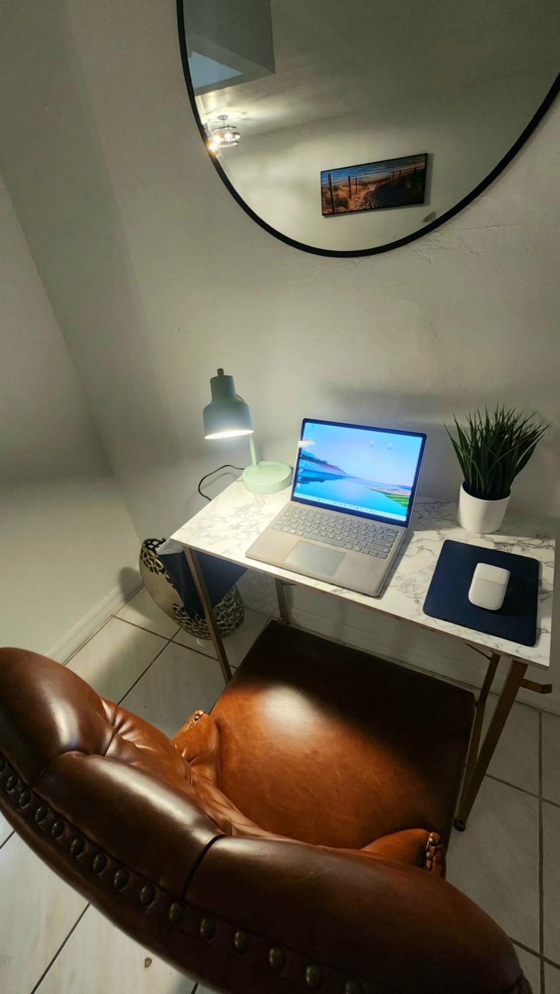 Bayfront Apartment Breathtaking Views- One Bedroom W Balcony- Living Room -Free Parking Miami Beach Esterno foto