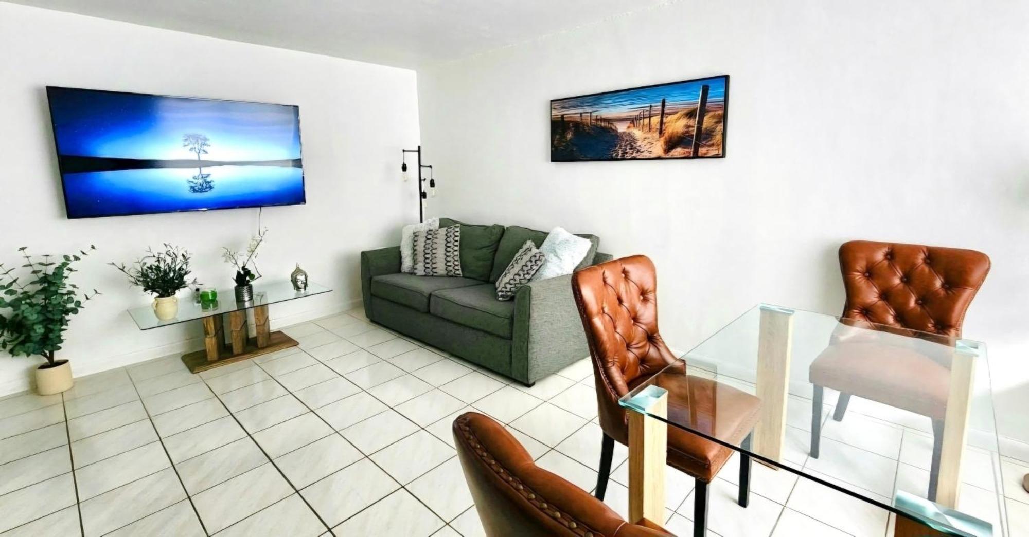 Bayfront Apartment Breathtaking Views- One Bedroom W Balcony- Living Room -Free Parking Miami Beach Camera foto